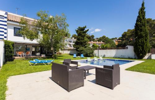 Calella de Palafrugell Villa | Luxury villa in front of the sea ROSITA