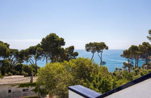 Calella de Palafrugell Villa | Luxury villa in front of the sea ROSITA