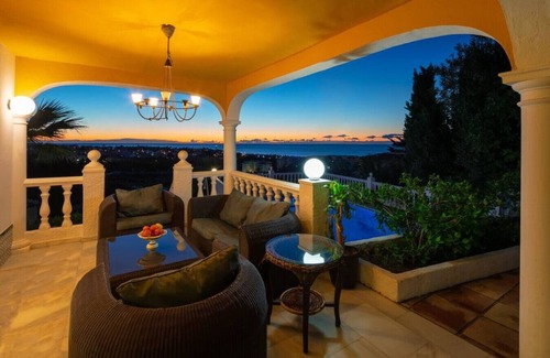 Mijas Villa | Large Luxury Family Villa 500m From Beach