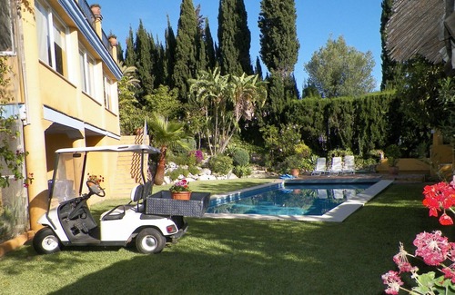 Urbanizacion el Rosario Villa | Villa lujo, 6 habitaciones, 7 baños, gran jardín y piscina AC, BBQ, gimnasio,