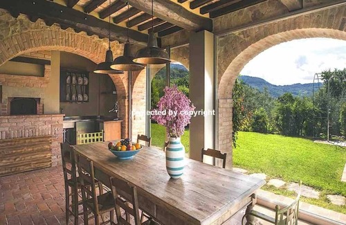 Arezzo Villa | Villa de lujo entre viñedos