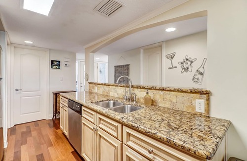 Fernandina Beach Casa | Luxury Villa | Beautiful Marsh Views | 3 Minute Drive to the Beach