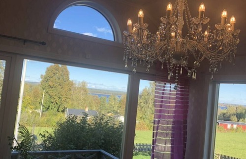 Hjo Casa | Hermoso, tranquilo y confortable alojamiento cerca del lago Mullsjön