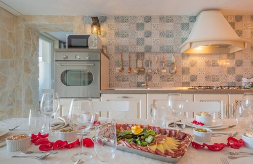 Okrug Villa | Villa de lujo Destiny Ciovo 1 junto al mar con piscina climatizada en la playa
