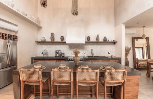 Zama Villa | Luxury Villa For 10 Roof-Top with Infinitum Pool-Lounge Areas-4 Bedrooms-5Beds