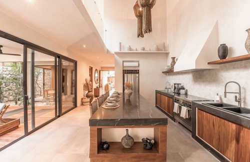 Zama Villa | Luxury Villa For 10 Roof-Top with Infinitum Pool-Lounge Areas-4 Bedrooms-5Beds