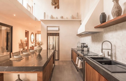 Zama Villa | Luxury Villa For 10 Roof-Top with Infinitum Pool-Lounge Areas-4 Bedrooms-5Beds