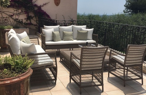 La Colle-sur-Loup Casa | Villa de lujo con impresionantes vistas a la ladera y al mar cerca de St Paul de Vence.