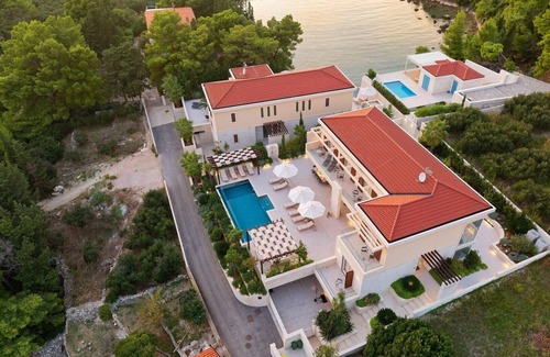 Hvar Villa | Villa Hvar Deluxe Palace 1 de lujo con piscina privada y sauna, de lado a la playa en la isla de Hvar