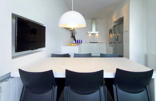 Fontpineda Casa | Luxury Villa in Barcelona with Private Pool