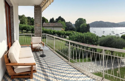 Ranco Villa | Luxury Villa in Ranco with Pool