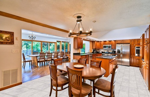 Stroudsburg Casa | Luxury Villa in the heart of Poconos with Pool, Hot Tub, Sauna, and Game Room