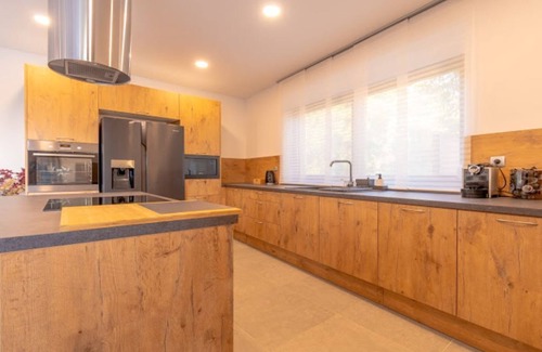 Solin Villa | Luxury Villa IN with Heated Pool,Jacuzzi and Sauna,Split
