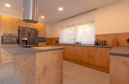 Solin Villa | Luxury Villa IN with Heated Pool,Jacuzzi and Sauna,Split