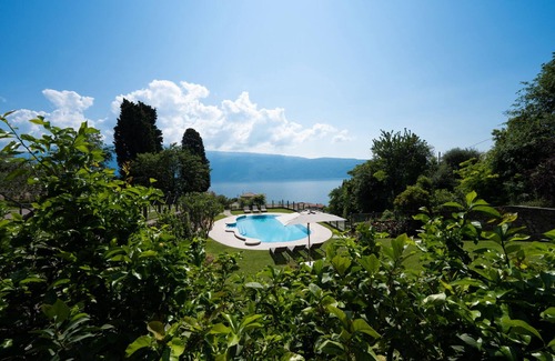 Gargnano Villa | LUXURY VILLA LAKE VIEW WITH POOL AND GARDEN