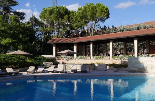 Arbizzano Villa | Villa de lujo cerca de Verona: diseño, piscina, parque, tenis, gimnasio