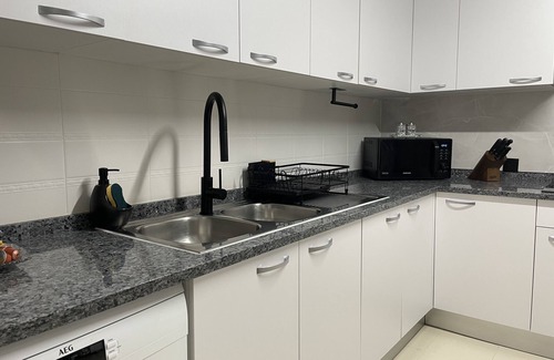 Mirasierra Casa | MODERNA CASA DE LUJO CON JACUZZI EN EL JARDIN