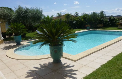 Vendemian Villa | VILLA CONFORTABLE PISCINA CLIMATIZADA PROMOCIÓN DE SERVICIOS DE CALIDAD JULIO