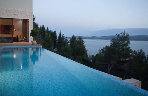 Mimice Villa | Villa Royal Residence Mimice de lujo con piscina privada y vista al mar en Mimice - Omiš