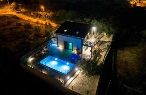 Mejasi Casa | Luxury villa Stocia Split with swimming pool, sauna and jacuzzi in a peaceful location in Split