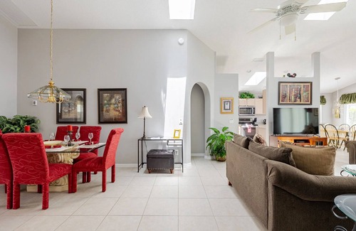 Windsor Palms Villa | Pool & Hot Tub Luxury Villa 10 minutos en coche de Disney y vista de fuegos artificiales nocturnos