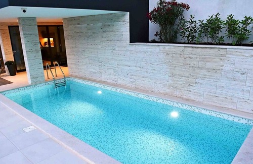 Icici Casa | Luxury villa White Rhapsody 1 with heated pool and private parking in Istria