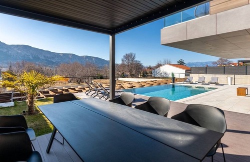 Baska Casa | Villa de lujo con piscina Baska, Krk (K-19534)