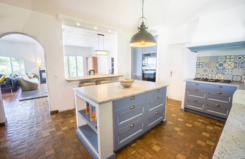 Tanneron Casa | Luxury villa with a view, 15 min away from the sea