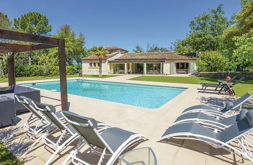 Le Muy Casa | Chalet de lujo con jacuzzi climatizado y jardín