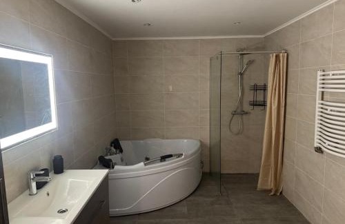 Taastrup Villa | Luxury villa with modern design & spa bathroom