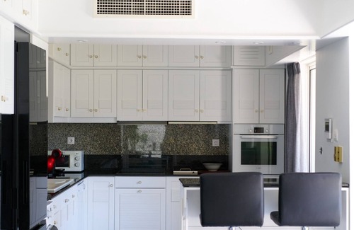 Vouliagmeni Villa | Luxury Villa with Pool,BBQ and Garden Vouliagmeni