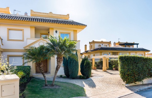 San Roque Villa | Villa de lujo con piscina privada en San Roque Golf Resort