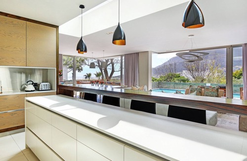 Camps Bay Villa | Villa de lujo con tranquilidad Bay y montaña y expansivas terrazas y piscina