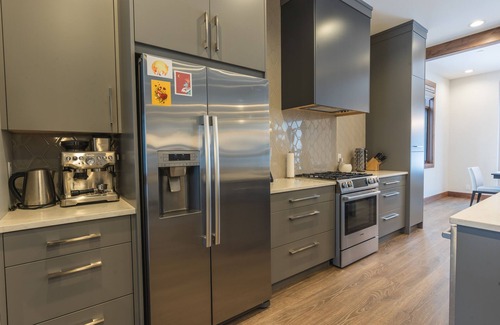 Sundance Estates Casa | Luxury Village Retreat - Steps from the Village