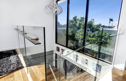 Surfers Paradise Casa | Luxury Villas Bluewater Oasis (Heated Pool)