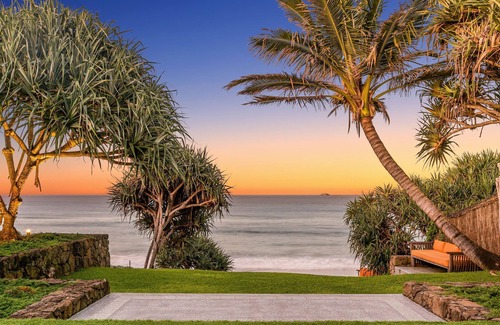 Byron Bay Casa | Luxury Villas Pacific House Byron Bay (Access to Beach)