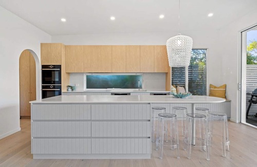 New Brighton Casa | Luxury Villas The Break (Heated Pool)