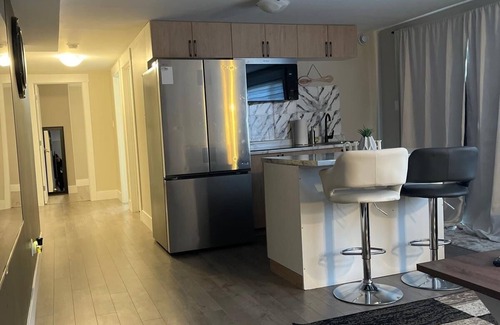 Riverview Apartamento | Luxury Walkout Suite