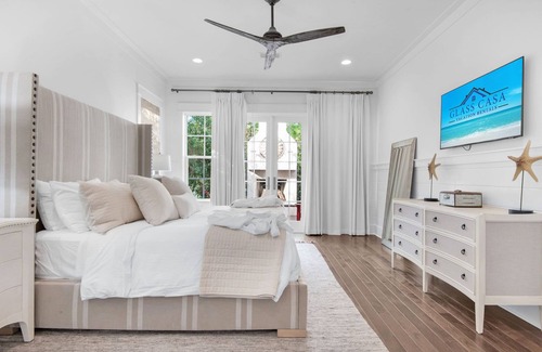 Watercolor Casa | Luxury WaterColor Home with Resort Amenities, Golf Cart & 4 Bikes