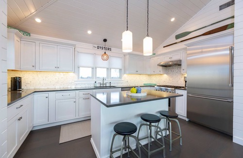 Snug Harbor Casa | Luxury Waterfront Retreat