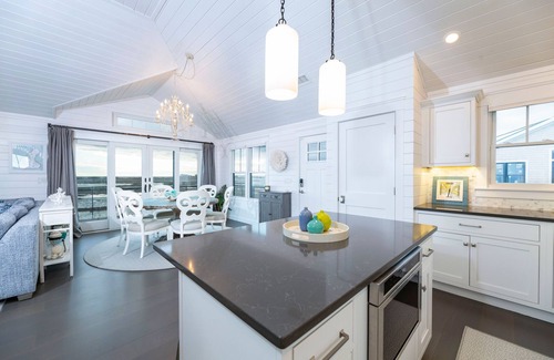 Snug Harbor Casa | Luxury Waterfront Retreat
