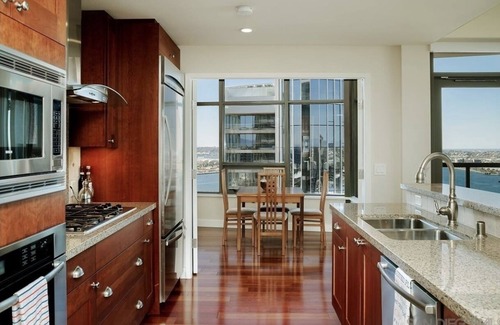 Columbia Condominio | Luxury Waterfront High-Rise in Downtown San Diego Condo