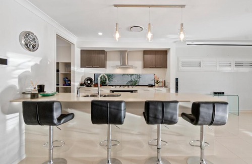 Maroochydore Casa | Luxury Waterfront Living In the heart of Sunshine Coast.