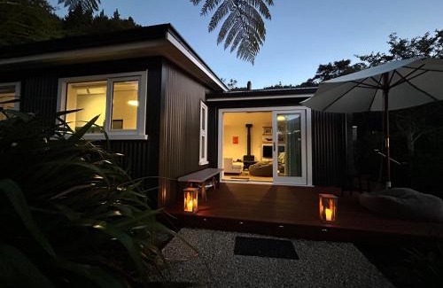 Moetapu Bay Casa | Luxury Waterfront Retreat at Mahau Sound