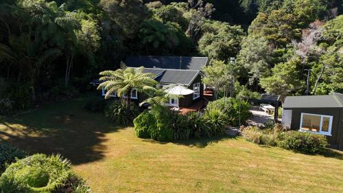 Moetapu Bay Casa | Luxury Waterfront Retreat at Mahau Sound