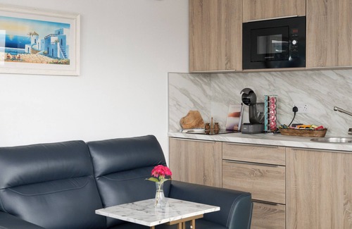 Enniskillen Cabina | Luxury Waterfront Self-Catering Cabins