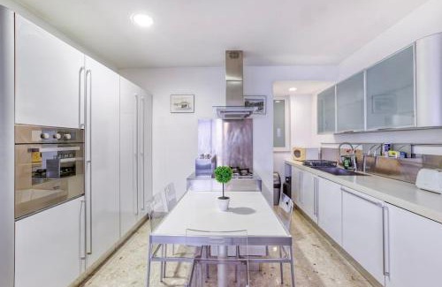 Sliema Apartamento | Luxury Waterfront Stay in Prime Sliema Area