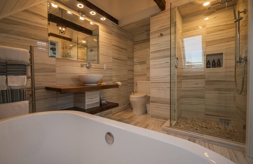 Wedgeport Casa | Luxury Waterview 2 habitaciones suites, capacidad para 4