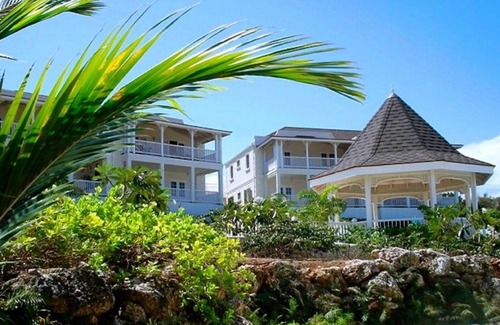 Speightstown Apartamento | De lujo West Coast 2 Bed Apt, vistas panorámicas al mar. Piscina infinita, jacuzzi, gimnasio