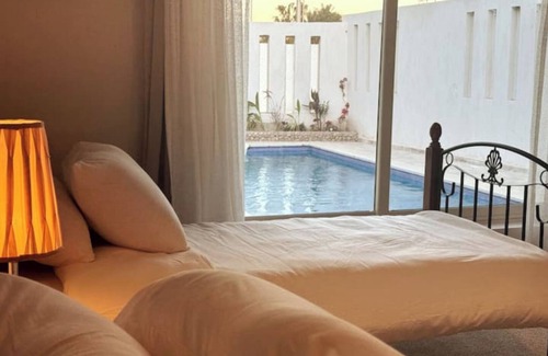 Village Road Casa | Luxury white villa W/pool